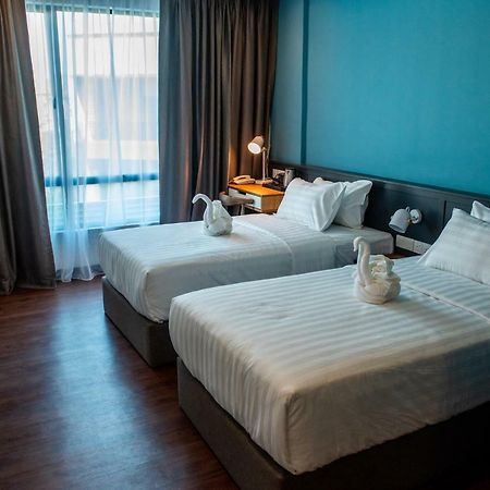 O&G Hotel Parit Buntar Kültér fotó