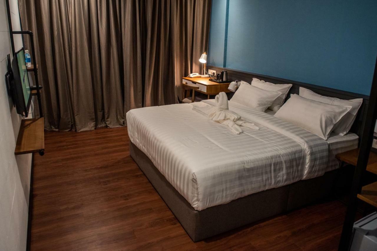 O&G Hotel Parit Buntar Kültér fotó